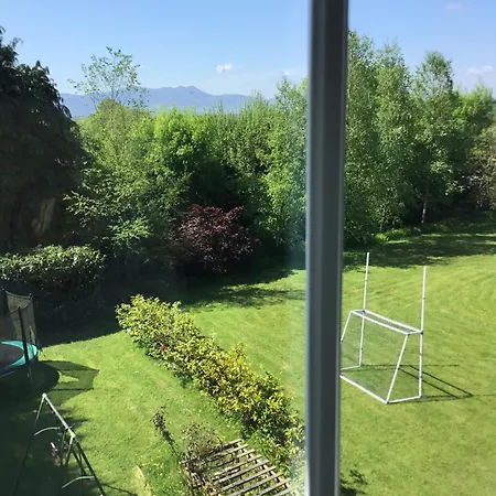 Alojamento de Acomodação e Pequeno-almoço Burke's Mulbur House 4*